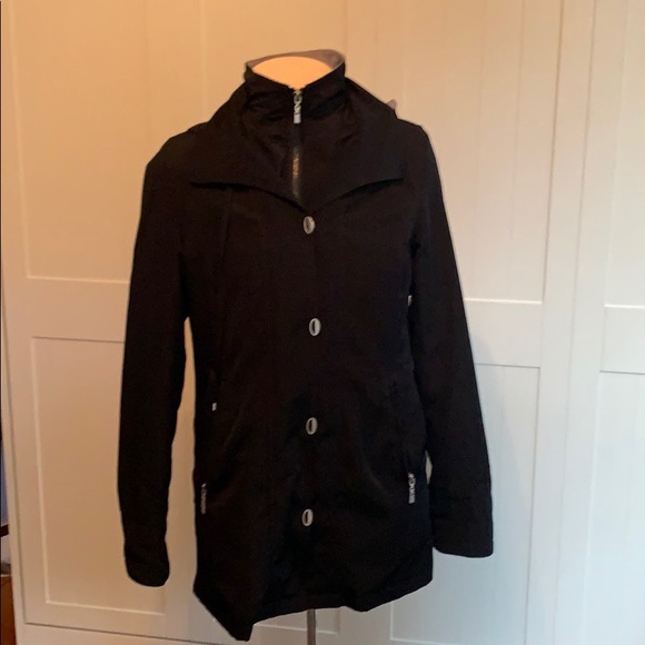 Petite black raincoat - Picture 1 of 5